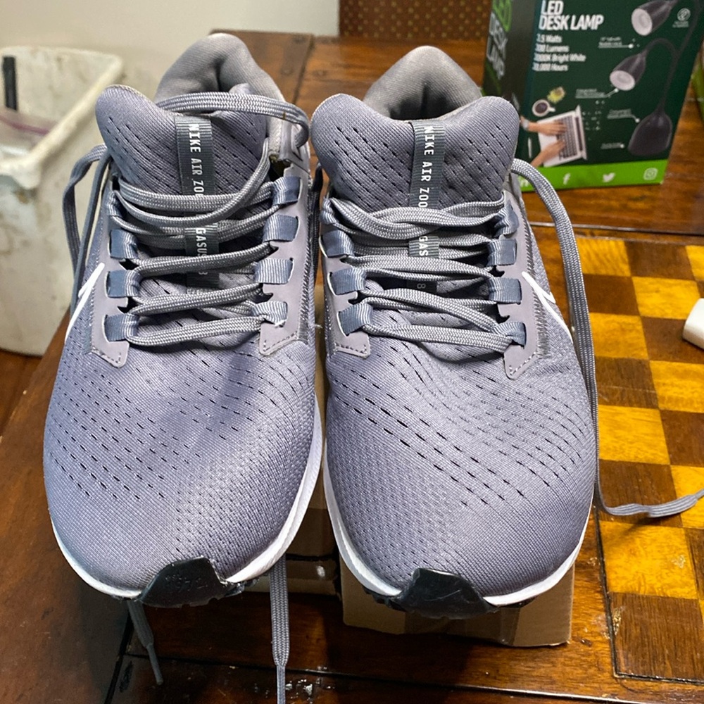 Gently worn unisex Nike Air Zoom Pegasus 38